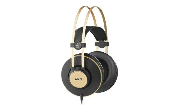 AKG K92