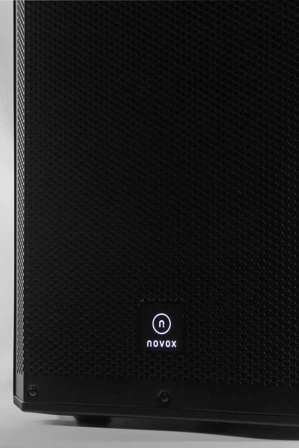 Novox N-Vibe 15 -активна тонколона 500W 15"