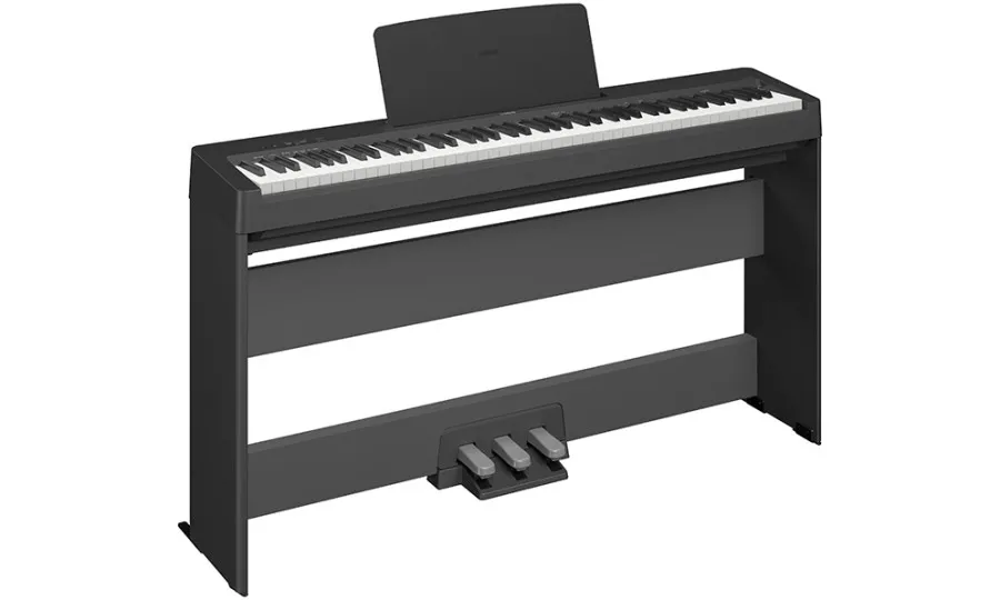 Yamaha P-145 B