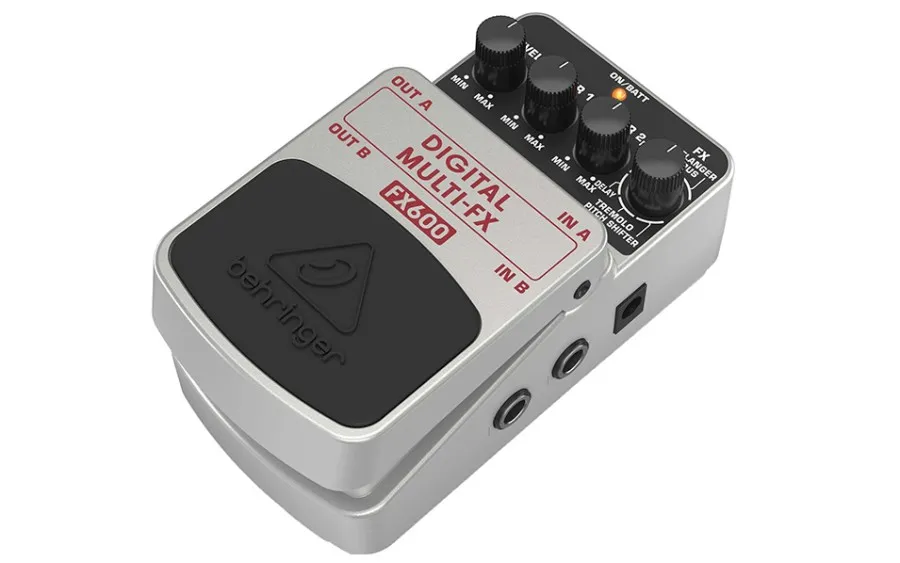 Behringer FX600