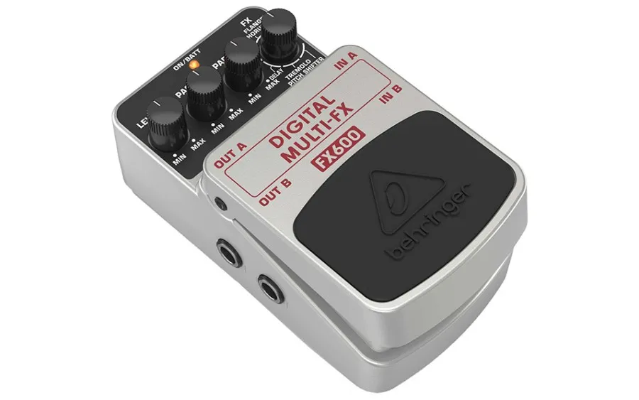 Behringer FX600