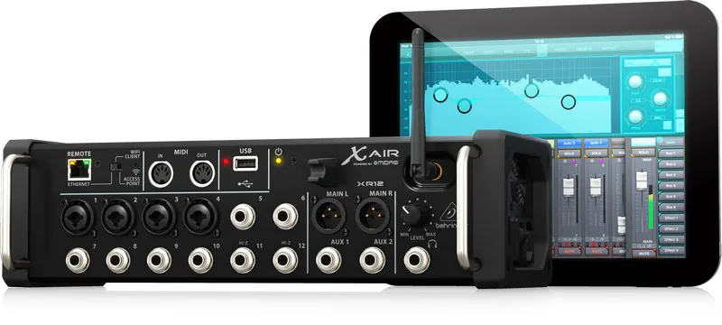 Behringer XR12