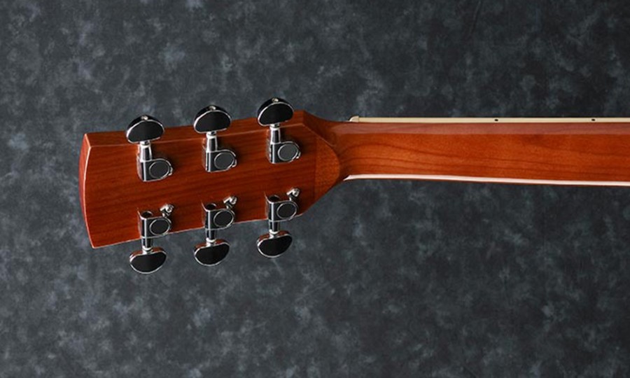 Ibanez PF15 NT