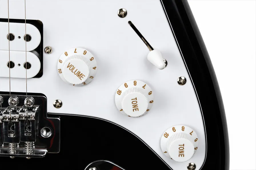 Електрическа китара Soundmart SME-G2S-BK, Тип Stratocaster HSS, Черна
