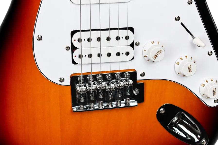 Електрическа китара Soundmart SME-G2S-SB, Тип Stratocaster HSS, Sunburst