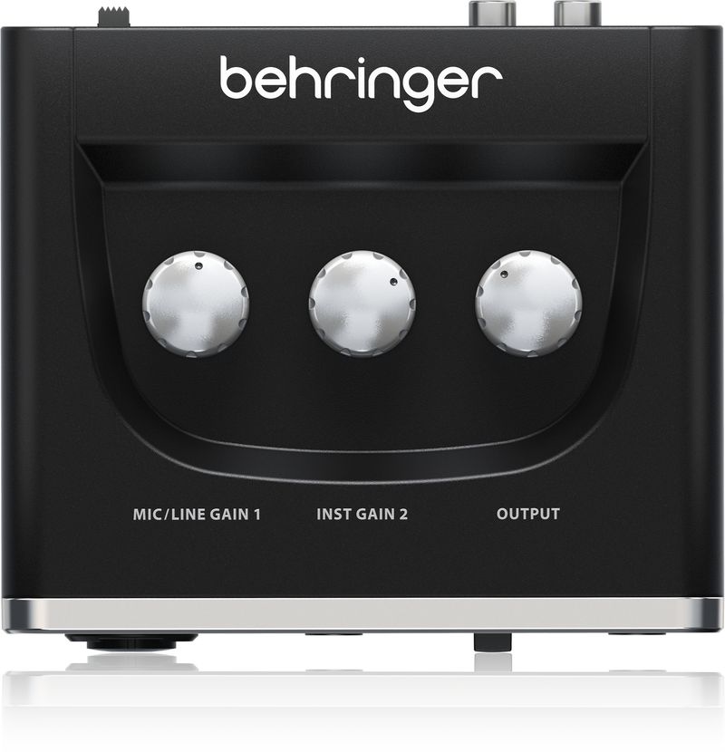Behringer UM 2