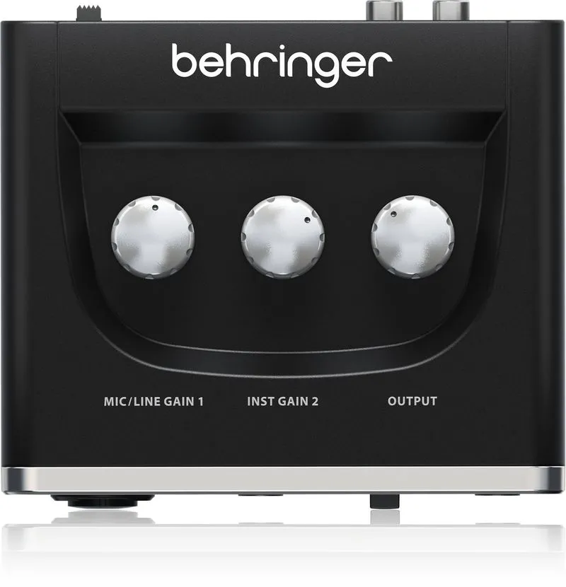 Behringer UM 2