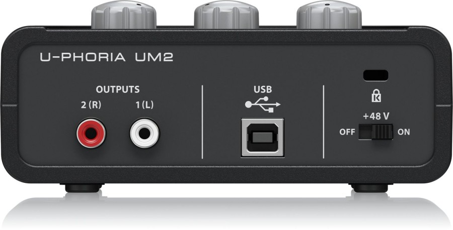 Behringer UM 2
