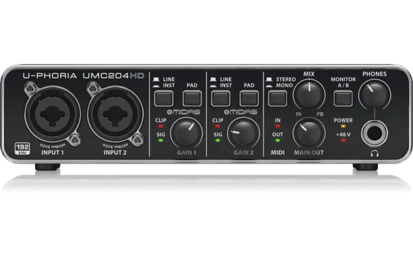 Behringer UMC 204 HD