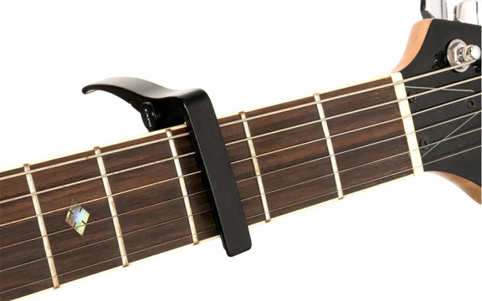 Капо за акустична и електрическа китара Cascha HH 2037