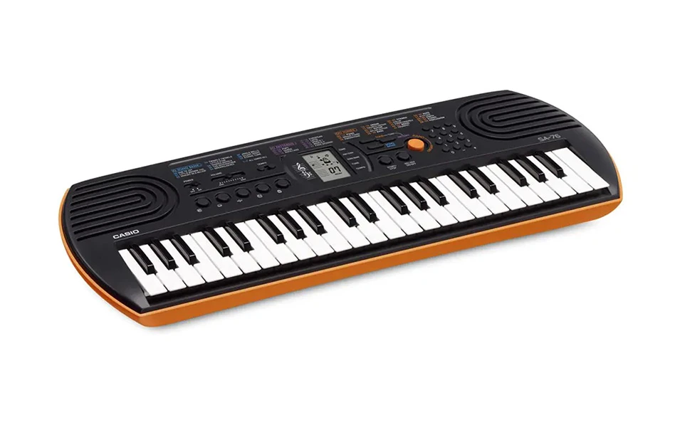 Детски синтезатор CASIO SA-76, черен/оранжев