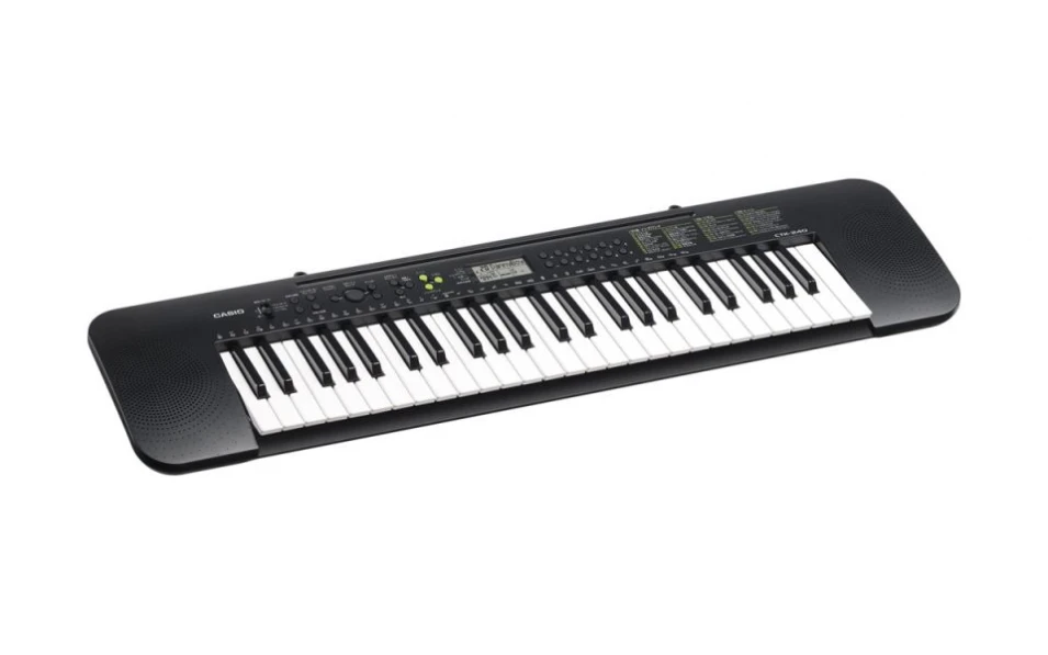 Детски синтезатор CASIO CTK-240