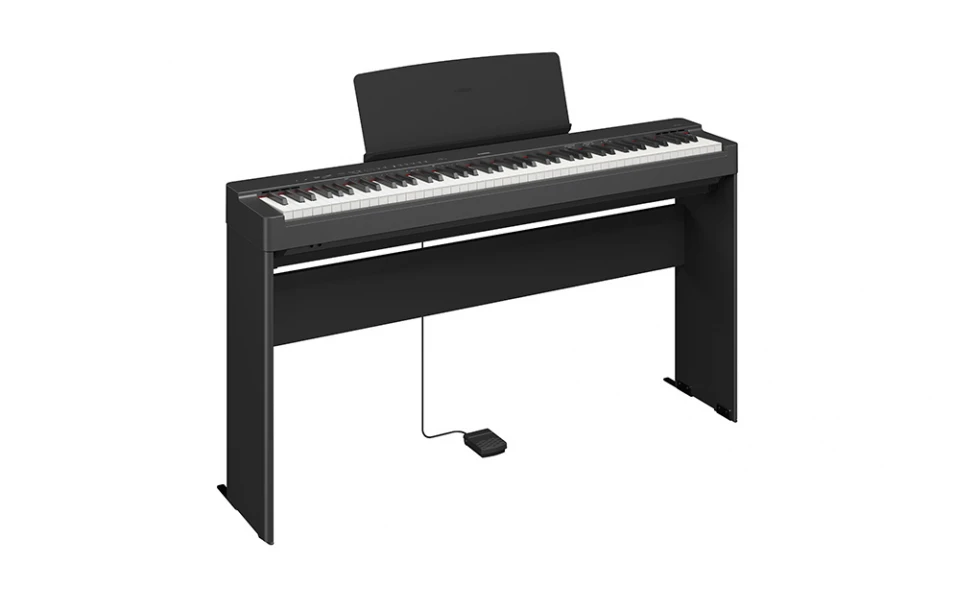 Yamaha P-225 B