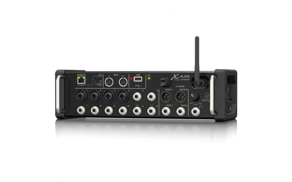 Behringer XR12