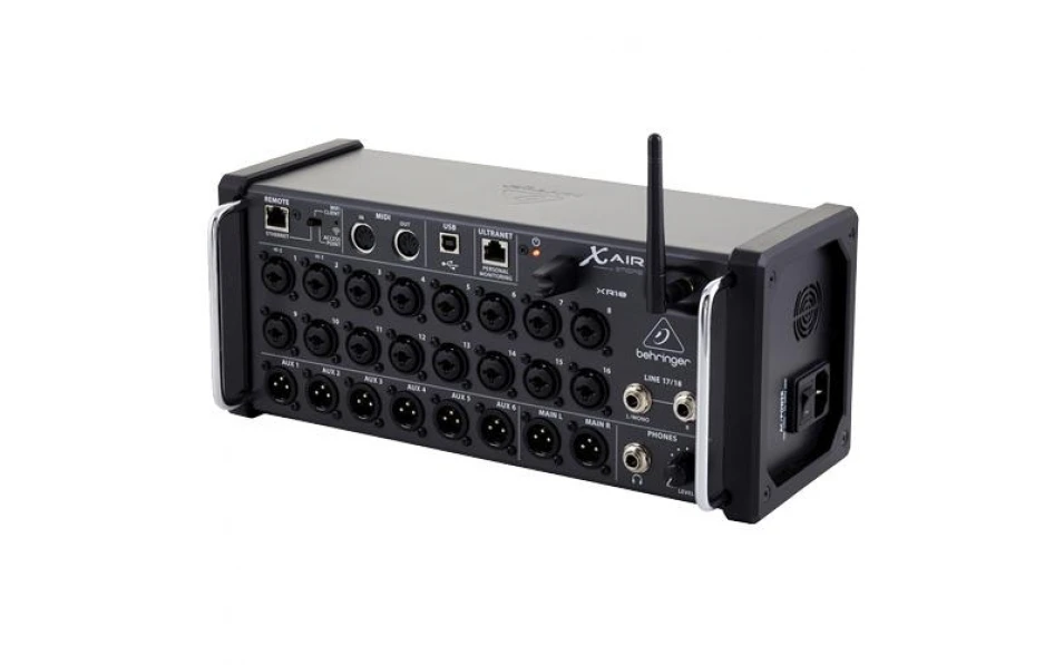 Behringer XR18