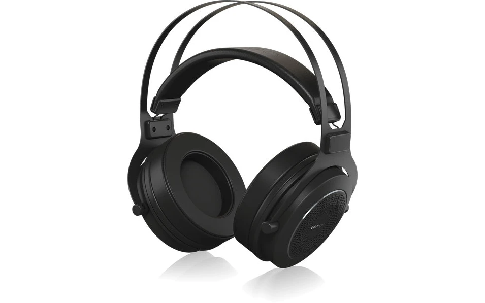 Behringer Omega