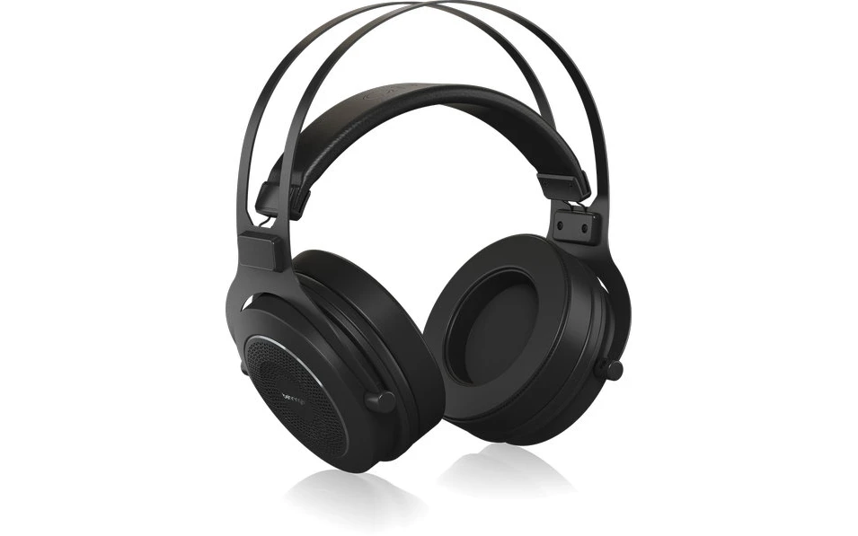 Behringer Omega