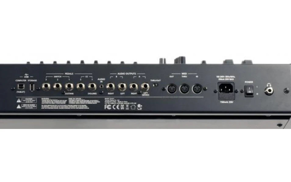 Синтезатор KURZWEIL Forte 7