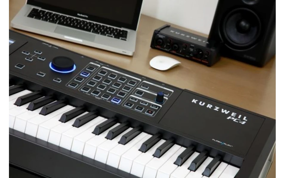 Синтезатор KURZWEIL PC4