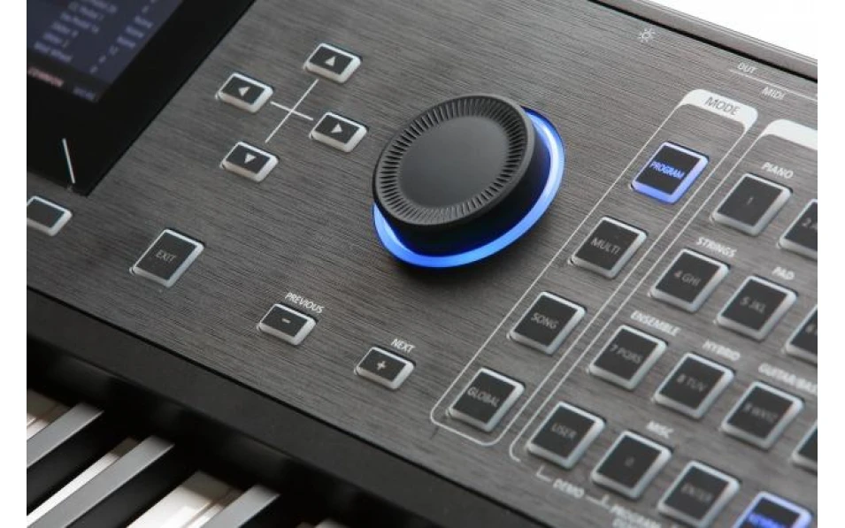 Синтезатор KURZWEIL PC4