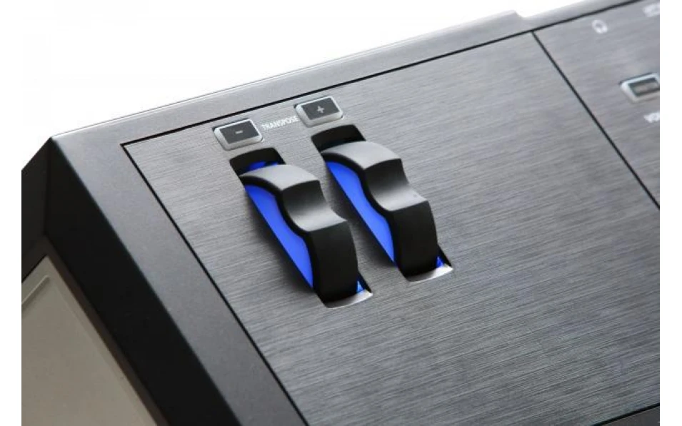 Синтезатор KURZWEIL PC4