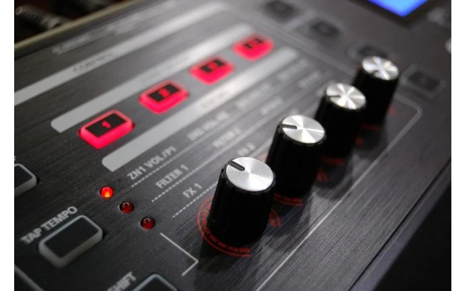 Синтезатор KURZWEIL SP6