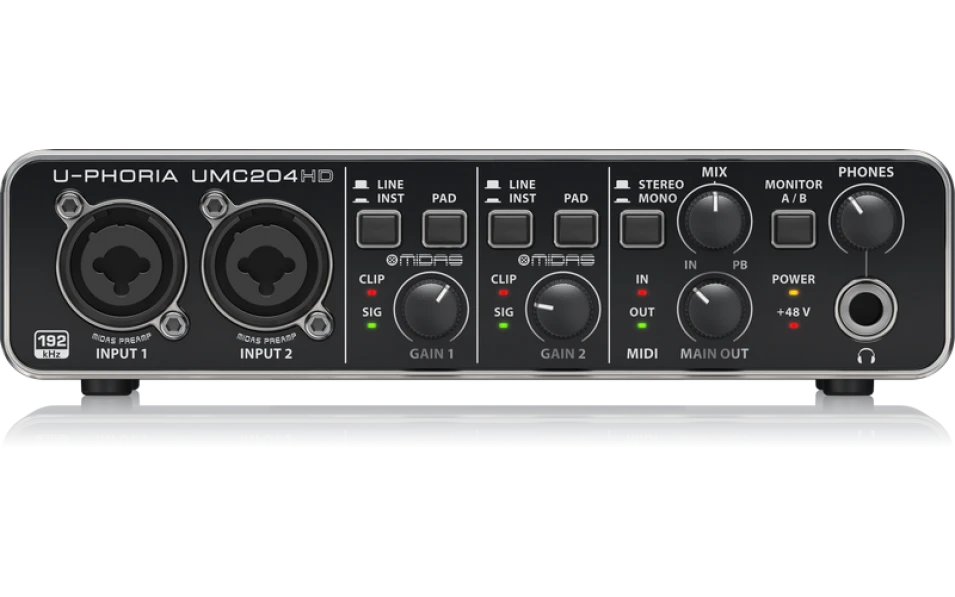 Behringer UMC 204 HD