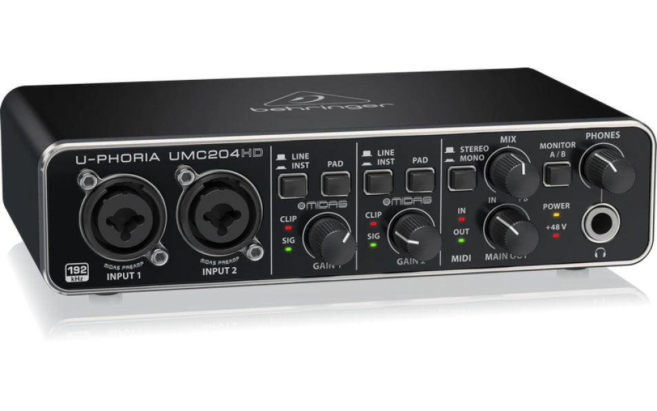 Behringer UMC 204 HD