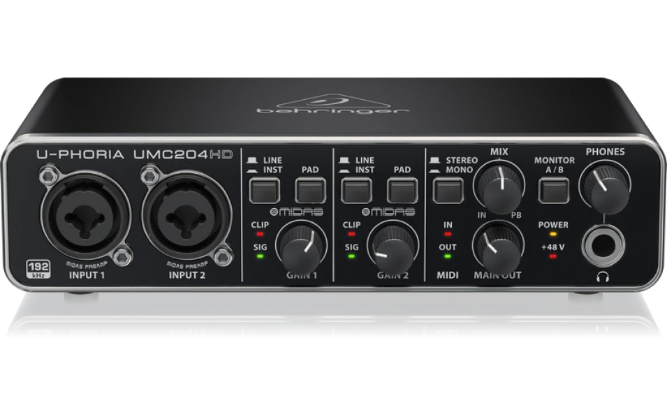 Behringer UMC 204 HD